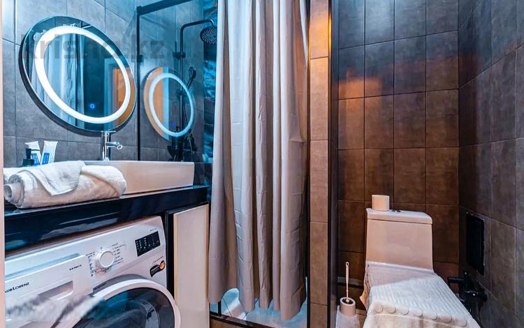 1-комнатная квартира · 50 м² · 4/11 этаж, 16-й мкр 57 — ЦЕНТР ГОРОДА,МОРЕ, АКВАПАРК, ТРК АКТАУ за 8 000 ₸ в Актау — фото 6