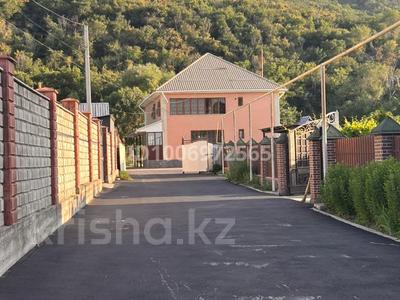 Жеке үй · 5 бөлме · 240 м² · 100 сот., Западная — Ресторан Иссык, бағасы: 180 млн 〒 в Есик