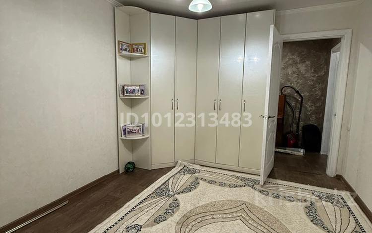 3-комнатная квартира · 63 м² · 5/5 этаж, ул. Маншук Маметовой 60 за 14.5 млн ₸ в Уральске — фото 2