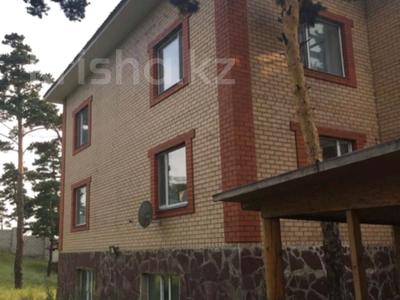 Отдельный дом · 8 комнат · 507 м² · 25 сот., Абая за 150 млн 〒 в Бурабае