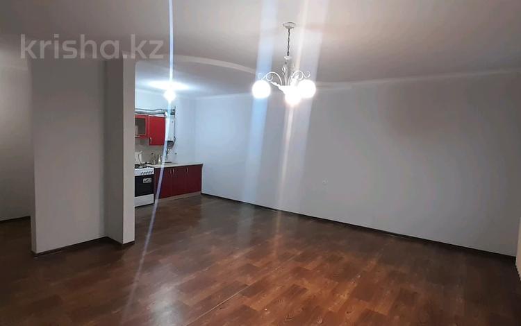 3-комнатная квартира, 90 м², 3/5 этаж помесячно, Ул.Казыбек би 196А — Водоканал