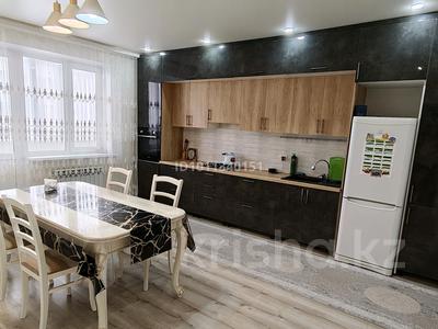 3-бөлмелі пәтер · 96 м² · 3/5 қабат, мкр Строитель, Желтоқсан 1/6 — Абулхаирхана Желтоқсан, бағасы: 36 млн ₸ в Уральске