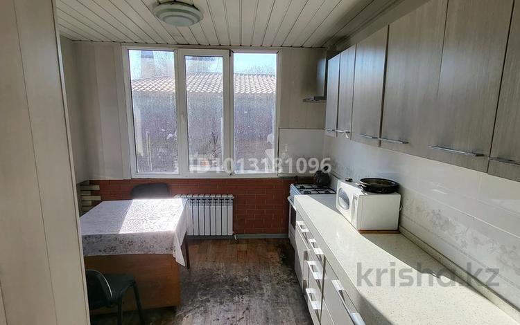 1-бөлмелі пәтер · 80 м² · 3/3 қабат, мкр Таугуль, улица Пятницкого 84, бағасы: 420 000 ₸ в Алматы, Ауэзовский р-н — фото 4