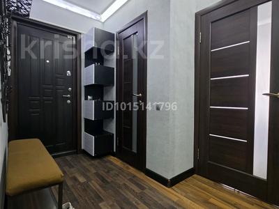 4-комнатная квартира · 82 м² · 5/5 этаж, мкр Аксай-3Б — Толе би - Яссауи за 400 000 ₸ в Алматы, Ауэзовский р-н