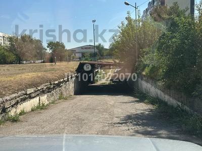 Гараж · 18 м² · мкр Аксай-4 30В — Жубанова между Саина и Момышулы за 2.7 млн ₸ в Алматы, Ауэзовский р-н