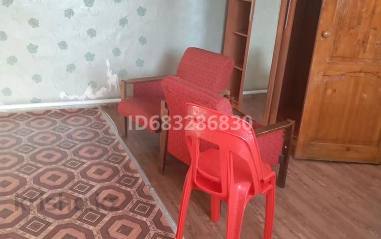 Отдельный дом · 1 комната · 51 м² · 10 сот., Ынтымак 109 за 80 000 〒 в Актобе, жилой массив Жанаконыс — фото 2