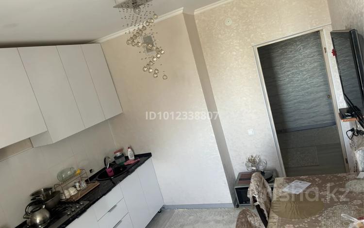 3-бөлмелі пәтер · 79.8 м² · 2/9 қабат, мкр Туран-2 36 — Нур маркет, бағасы: 28.5 млн ₸ в Шымкенте, Каратауский р-н — фото 2