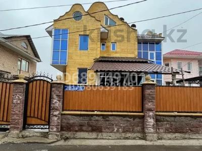 Жеке үй · 6 бөлме · 260 м² · 7 жүзд., Таугүл-3 ш/а., Мкр Таугуль-3 Дауленова 110, бағасы: 160 млн ₸ в Алматы, Ауэзовский р-н
