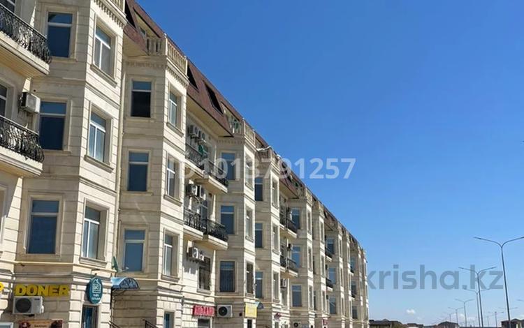 2-комнатная квартира · 78 м² · 3/4 этаж, Акмаржан 1, 1/1 за 200 000 ₸ в Актау, мкр Приморский — фото 2