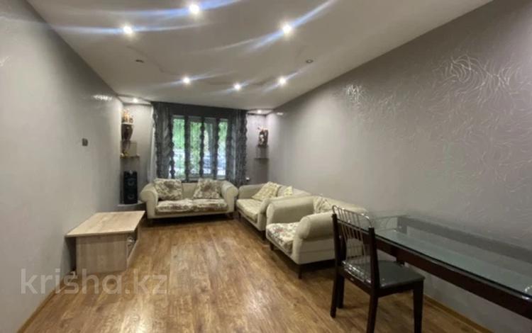 2-комнатная квартира · 44 м² · 1/5 этаж, мкр Самал-3, Достык 103/11 — Кажымукана за 320 000 ₸ в Алматы, Медеуский р-н — фото 2