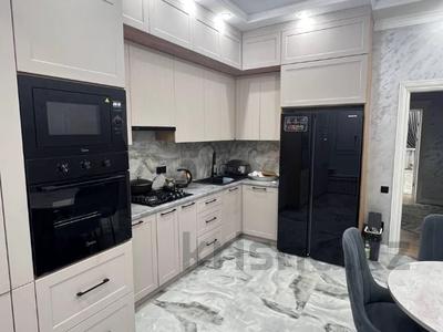 3-комнатная квартира, 120 м², 1/5 этаж, Батыс-2 36 за 50 млн 〒 в Актюбинской обл.