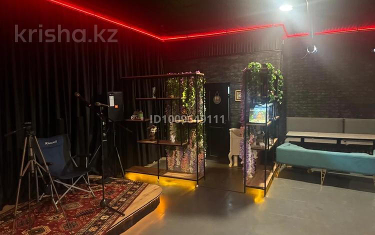 Еркін · 250 м², бағасы: 300 000 ₸ в Таразе, мкр Акбулак — фото 3