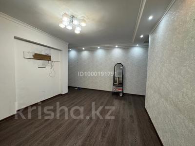 3-комнатная квартира · 57.9 м² · 2/5 этаж, Ахмирово 4 за 18 млн 〒 в Усть-Каменогорске