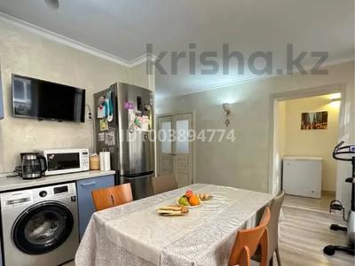4-комнатная квартира · 87 м² · 2/5 этаж, Сатпаева 5А — Остановка «Академия» за 32 млн 〒 в Атырау