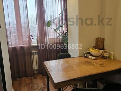 3-бөлмелі пәтер · 60.8 м² · 5/5 қабат, Ислама Каримова 40 — Толе-би, бағасы: 50 млн ₸ в Алматы, Алмалинский р-н