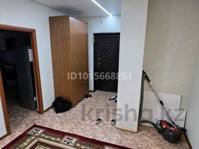 2-бөлмелі пәтер · 70 м² · 4/5 қабат, 10 микрорайон 28, бағасы: 160 000 ₸ в Аксае