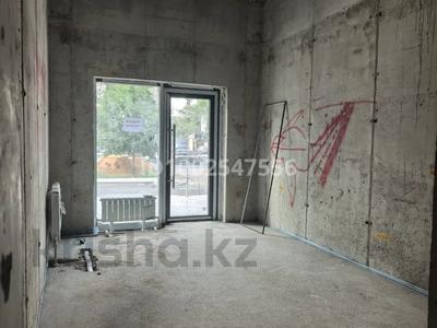 Свободное назначение, офисы, магазины и бутики, склады, общепит, салоны красоты, медцентры и аптеки, образование, развлечения · 90 м² за 135 млн 〒 в Алматы, Алмалинский р-н