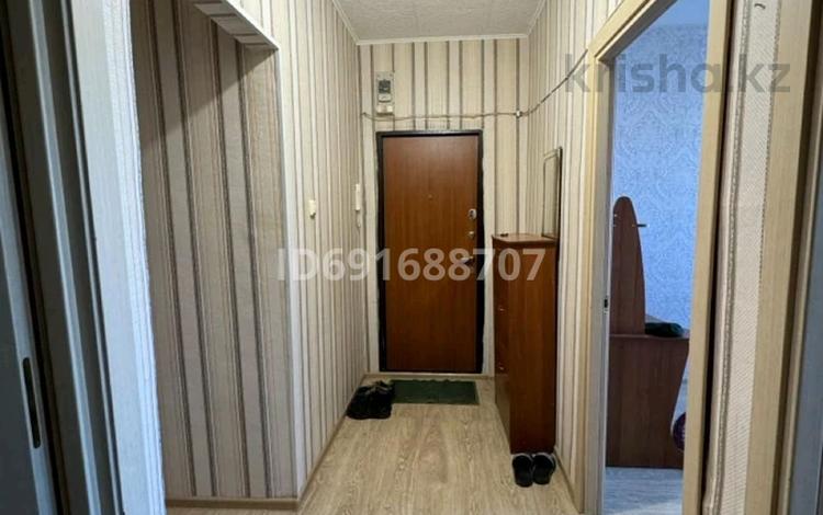 3-бөлмелі пәтер, 70 м², 2 қабат, 27-й мкр 15, бағасы: 20 млн 〒 в Актау, 27-й мкр — фото 2