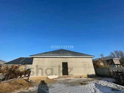 Отдельный дом · 4 комнаты · 110 м² · 7 сот., мкр Айгуль 324 — Шолохова и Штыба за 19 млн ₸ в Уральске
