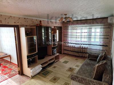 3-комнатная квартира, 50 м², 3/5 этаж помесячно, Алимжанова 4 за 120 000 〒 в Балхаше