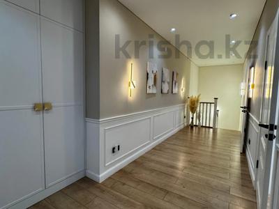 4-бөлмелі пәтер · 133.7 м² · 5/6 қабат, Алтын орда ш/а., бағасы: 45 млн ₸ в Актобе, мкр. Алтын орда