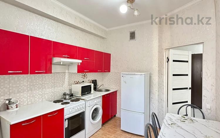 1-комнатная квартира · 38.4 м², Казыбек би 125 — Досмухамедова за 36.5 млн ₸ в Алматы, Алмалинский р-н — фото 2