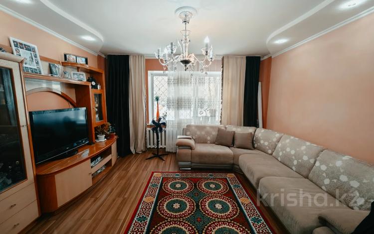 3-комнатная квартира, 70.4 м², 1/10 этаж, Утепбаева 5 за ~ 26 млн 〒 в Семее — фото 8