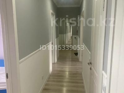 4-комнатная квартира · 80 м² · 9/9 этаж, Маметова за 450 000 ₸ в Алматы, Алмалинский р-н