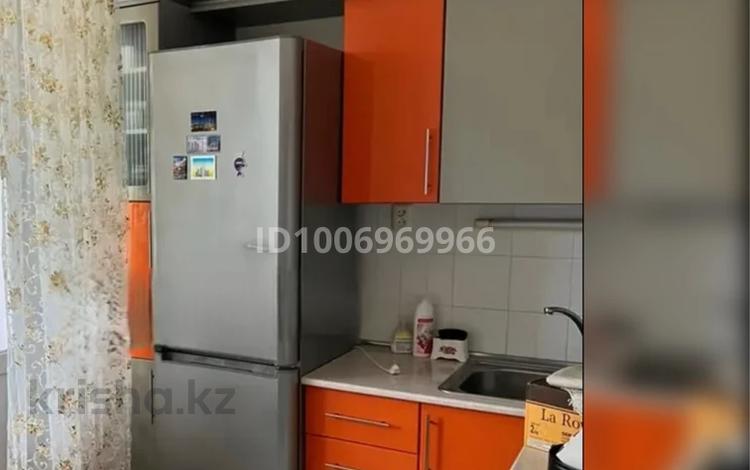 2-комнатная квартира · 52 м² · 3/9 этаж, 5 мкр. 10 за 170 000 〒 в Аксае — фото 8