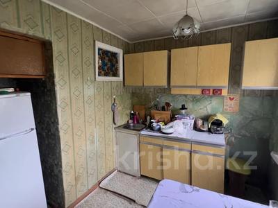 2-комнатная квартира · 43 м² · 4/4 этаж, мкр Новый Город за 13.5 млн ₸ в Караганде, Казыбек би р-н