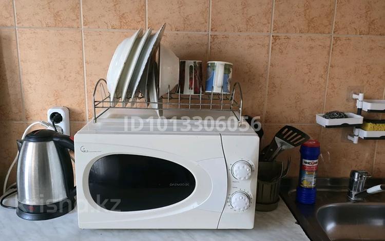 1-комнатная квартира · 35 м² · 4/4 этаж, Богенбай батыра 180 за 12 000 ₸ в Алматы, Алмалинский р-н — фото 2