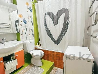 3-бөлмелі пәтер · 77 м² · 8/9 қабат, мкр Мамыр-4 301, бағасы: 50 млн ₸ в Алматы, Ауэзовский р-н