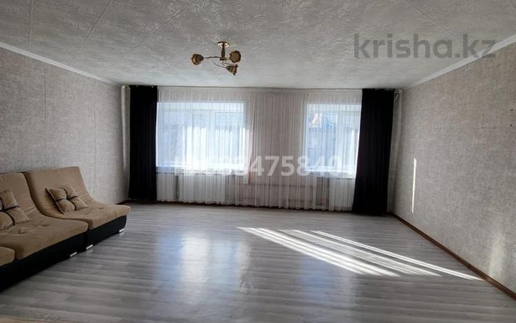 2-комнатная квартира, 76 м², 5/5 этаж помесячно, 2 микрорайон 31 за 100 000 〒 в Степногорске — фото 13