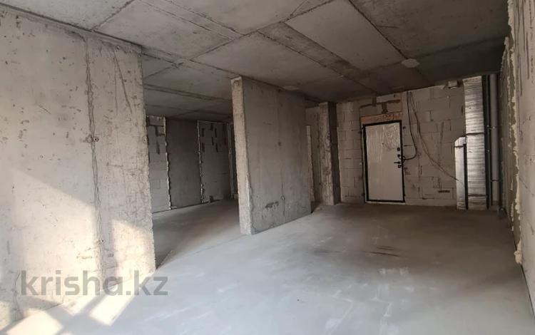 3-бөлмелі пәтер · 93 м² · 5/12 қабат, Сагадат Нурмагамбетов, бағасы: 75 млн ₸ в Алматы, Медеуский р-н — фото 3