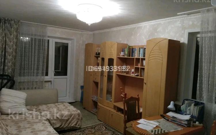 3-бөлмелі пәтер, 62 м², 5/5 қабат, Майкудук, Майкудук, 15й микрорайон 30 — Сатурна, бағасы: 12.5 млн 〒 в Караганде, Алихана Бокейханова р-н — фото 2