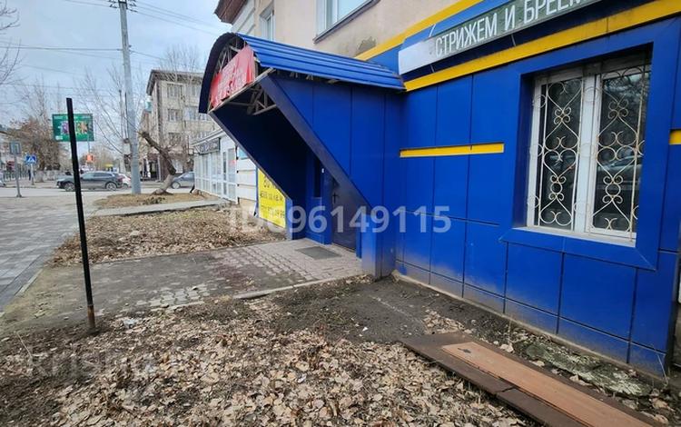 Еркін, кеңселер, дүкендер мен бутиктер, қоғамдық тамақтану орны, сұлулық салондары, фитнес және спорт, медорталықтар мен дәріханалар, білім орталықтары, кабинеттер және жұмыс орындары, студиялар · 80 м², бағасы: 344 000 ₸ в Костанае — фото 98