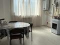 2-бөлмелі пәтер · 80 м² · 5/5 қабат, мкр Самал, Мкрн Самал — Нурсая, бағасы: 190 000 ₸ в Атырау — фото 2