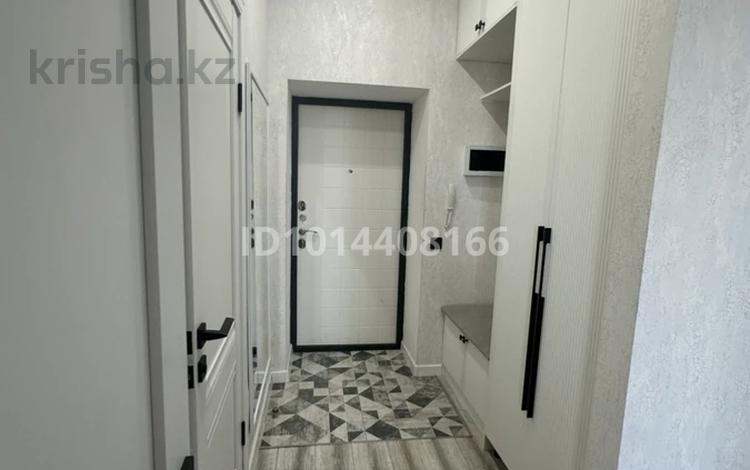 2-комнатная квартира · 48 м² · 8/10 этаж, Казыбек би 3/2 за 270 000 ₸ в Астане, Нура р-н — фото 2