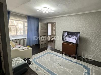 2-бөлмелі пәтер · 43 м² · 3/5 қабат, Майкудук, 12й микрорайон 44 — Напротив ресторана Абиба, бағасы: 8.7 млн ₸ в Караганде, Алихана Бокейханова р-н