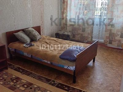 2-комнатная квартира · 51.03 м² · 4/5 этаж, Турара Рыскулова 59 — Кентауский дом школьников за 7 млн ₸