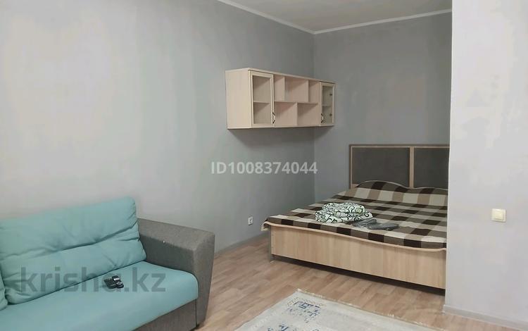 1-бөлмелі пәтер · 45 м² · 6/9 қабат, Бобровка, Глинки 36 — Возле рынка Алем, бағасы: 13 000 ₸ в Семее — фото 2