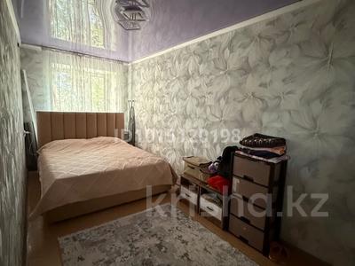 2-комнатная квартира · 43 м² · 3/5 этаж, 410 квартал 7 за 180 000 ₸ в Семее
