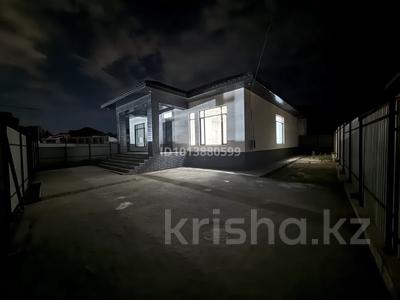 Отдельный дом · 4 комнаты · 210 м² · 5 сот., мкр Акжар, Кенесары хана 2/26 за 81 млн ₸ в Алматы, Наурызбайский р-н