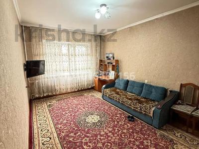 1-бөлмелі пәтер · 42 м² · 2/5 қабат, Айнабұлақ-2 ш/а. 83, бағасы: 200 000 ₸ в Алматы, Жетысуский р-н