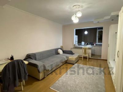 1-бөлмелі пәтер · 53 м² · 5/9 қабат, Мкр. Аксай, бағасы: 30.5 млн ₸ в Алматы, Ауэзовский р-н