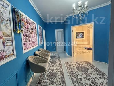 2-бөлмелі пәтер · 100 м² · 5/5 қабат, мкр. Алтын орда, Тәуелсіздік, бағасы: 29 млн ₸ в Актобе