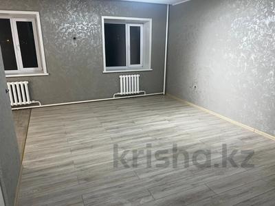 1-комнатная квартира, 31 м², 2/5 этаж, Кизатова за 15.9 млн 〒 в Петропавловске