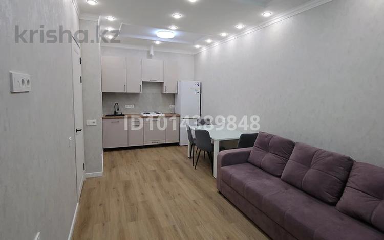 2-комнатная квартира · 40 м² · 4/12 этаж, Жумекен Нажимеденов 28 за 270 000 ₸ в Астане, Сарайшык р-н — фото 2