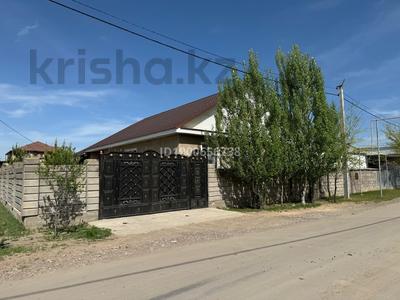 Отдельный дом · 9 комнат · 244 м² · 10 сот., Сакен Жумабек 35 за 48 млн 〒 в Шу