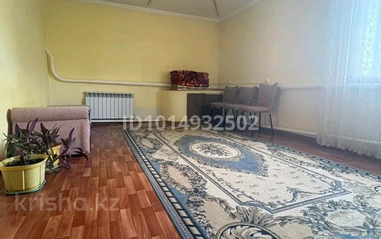Жеке үй · 2 бөлме · 75 м² · 7 жүзд., Ломоносова, бағасы: 100 000 ₸ в Актобе, мкр. Курмыш — фото 2